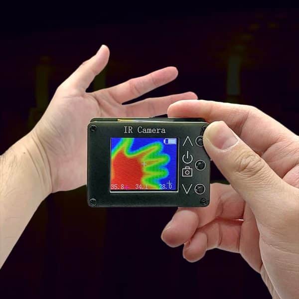 Digital Infrared Thermal Camera with 1.8" Display 24*32 Pixel 8Hz -40℃ to 300℃ ±2℃ Type-C Mini Infrared Camera