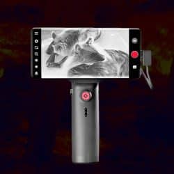 Portable Thermal Camera with 256×192 VOx Sensor 9mm Lens 450m Detection 2× Digital Zoom 25Hz Frame Rate USB-C Charging 9H Runtime IP67 Lightweight Design - Image 2